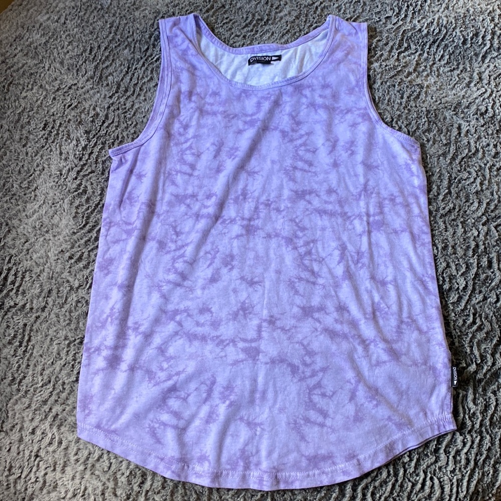 DVISION tank